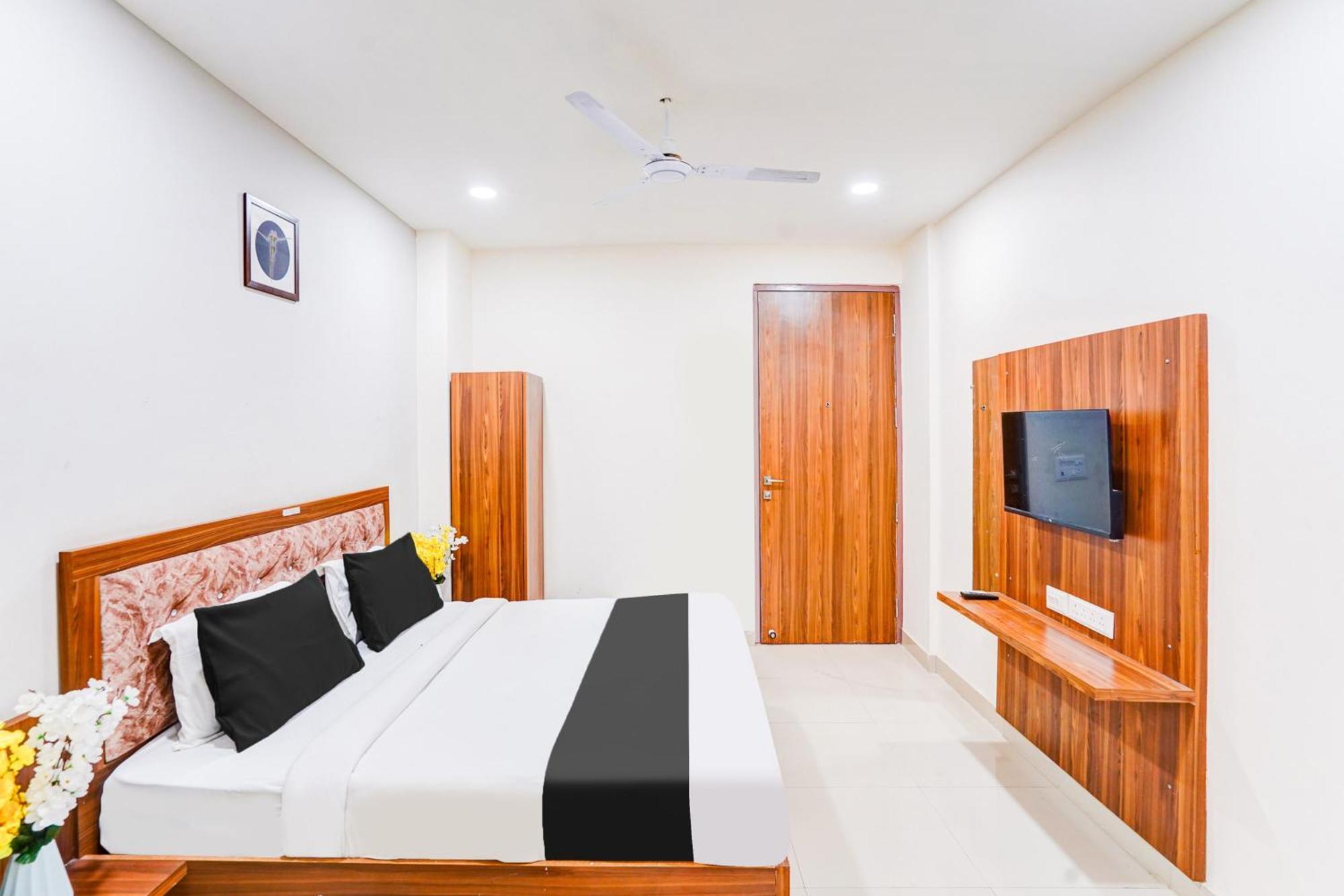 Super Collection O Sector 104 Noida Hotel Exterior foto