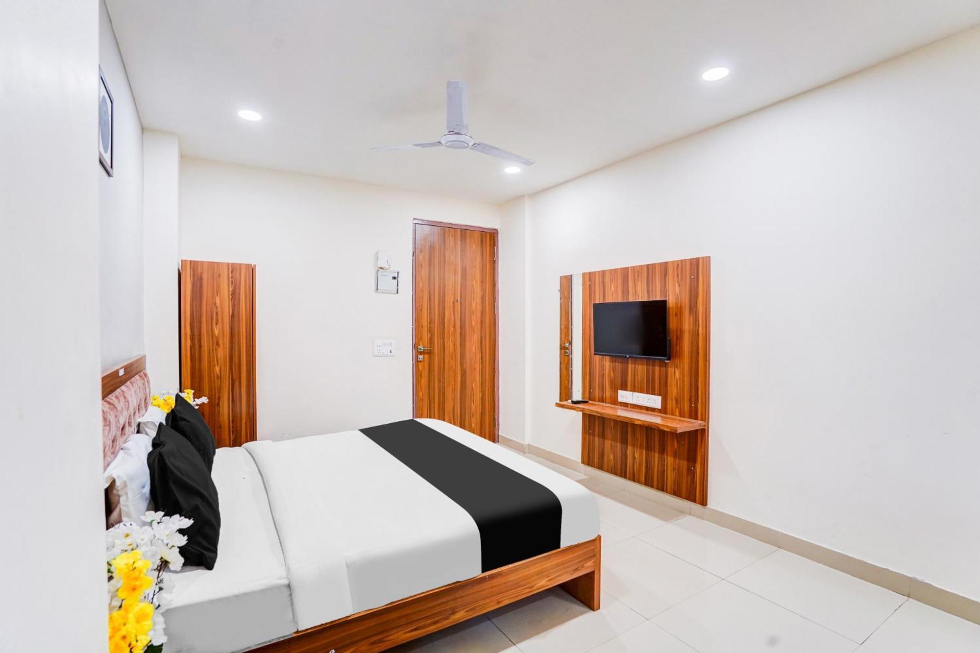 Super Collection O Sector 104 Noida Hotel Exterior foto
