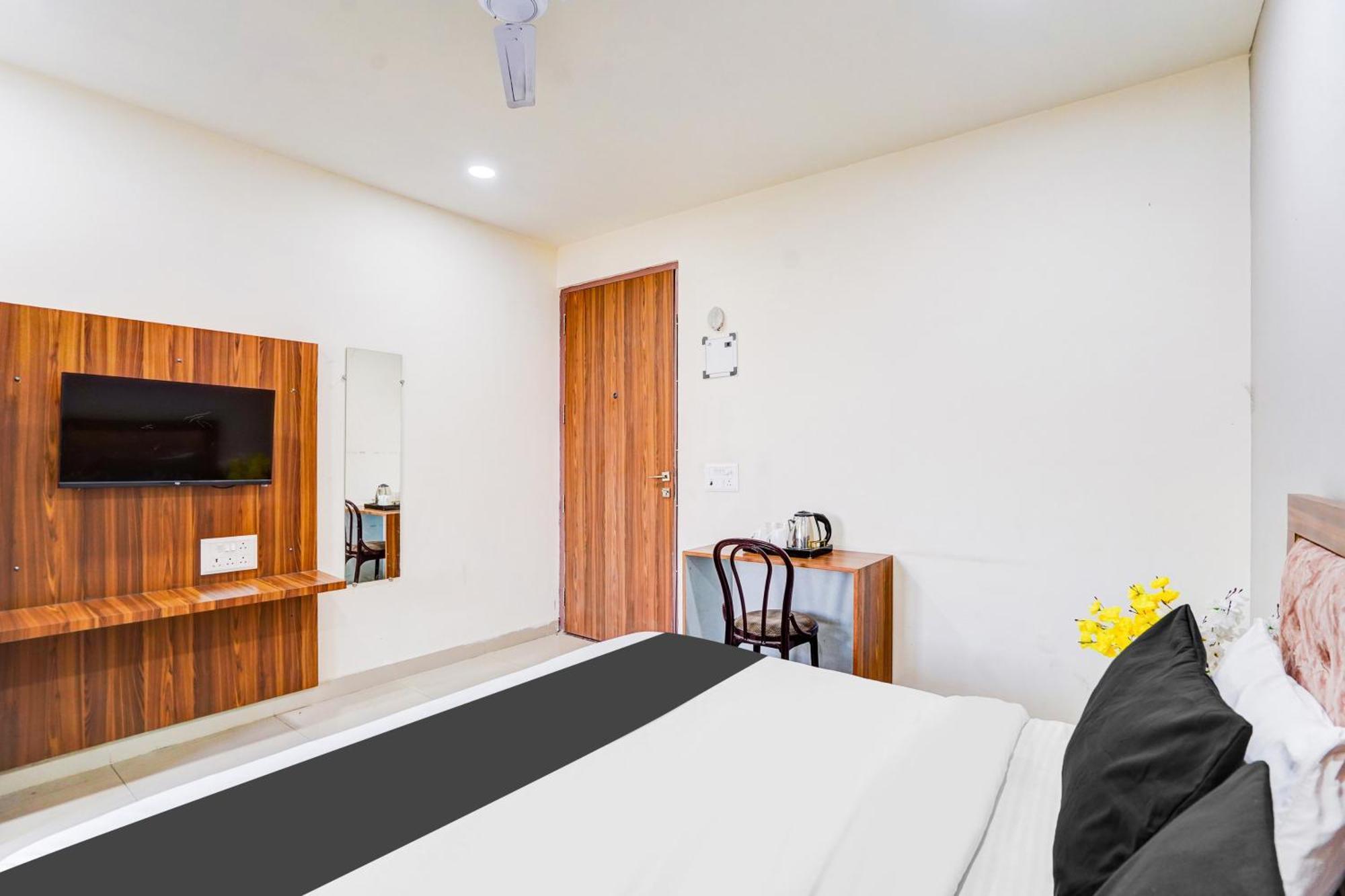 Super Collection O Sector 104 Noida Hotel Exterior foto
