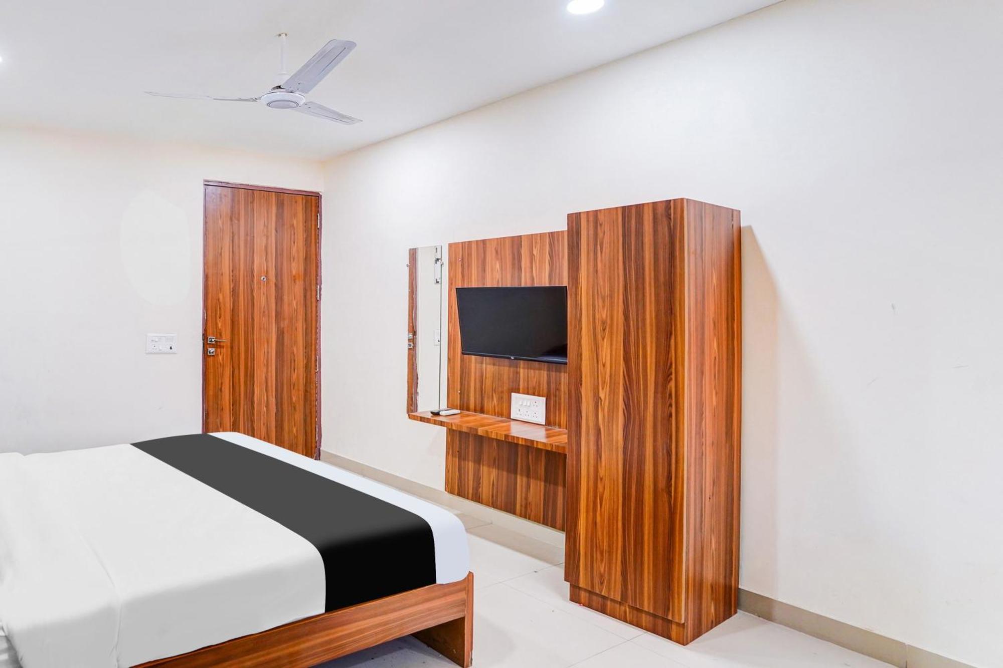 Super Collection O Sector 104 Noida Hotel Exterior foto