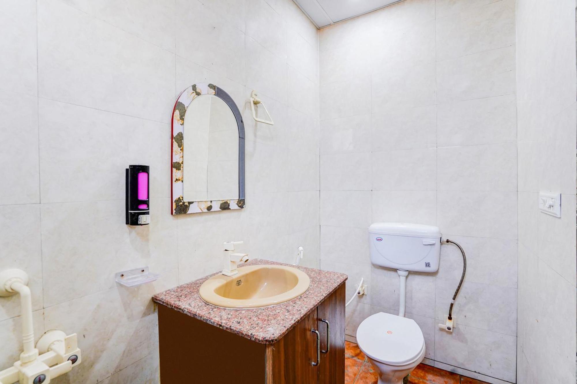 Super Collection O Sector 104 Noida Hotel Exterior foto