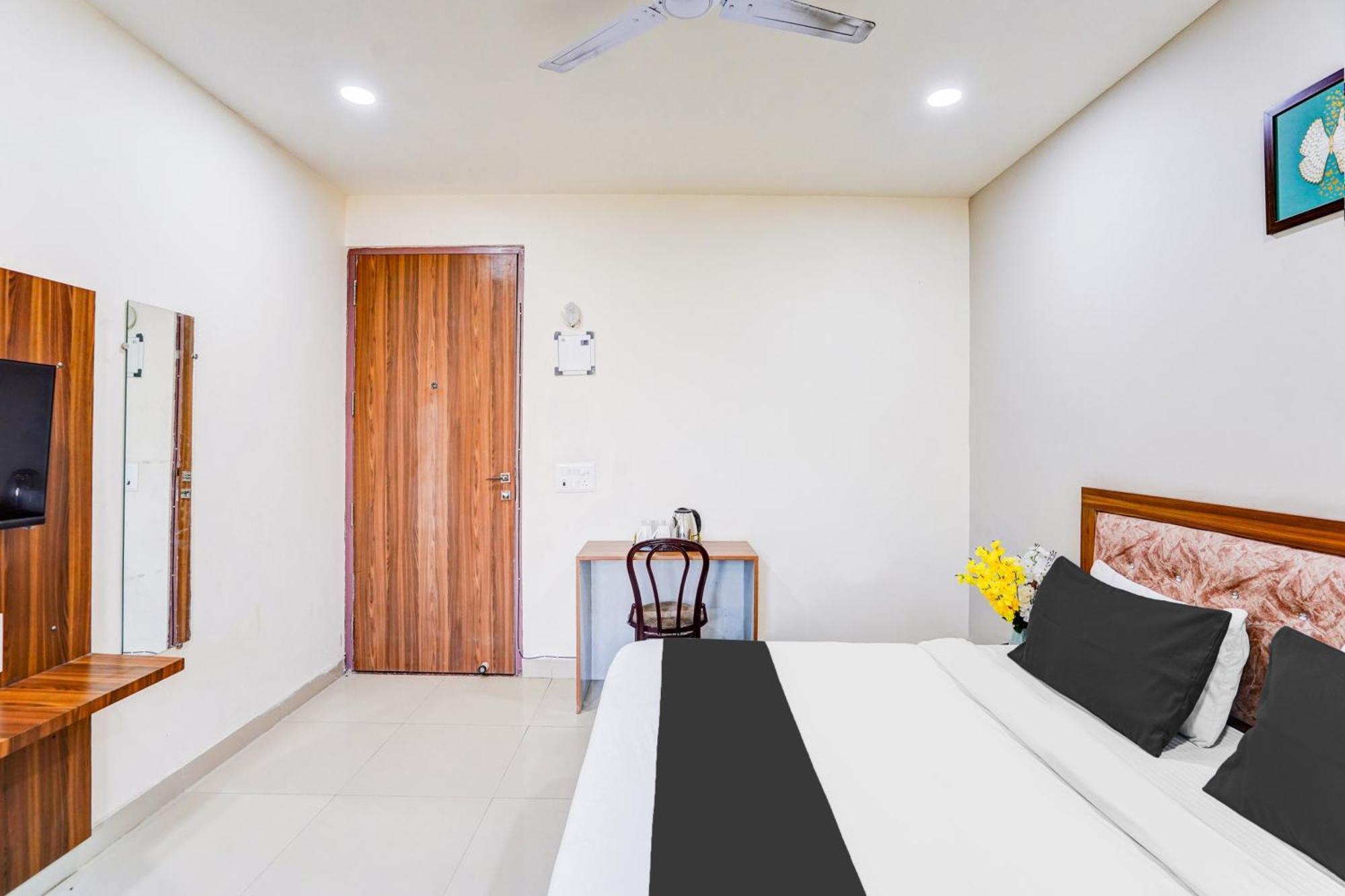 Super Collection O Sector 104 Noida Hotel Exterior foto