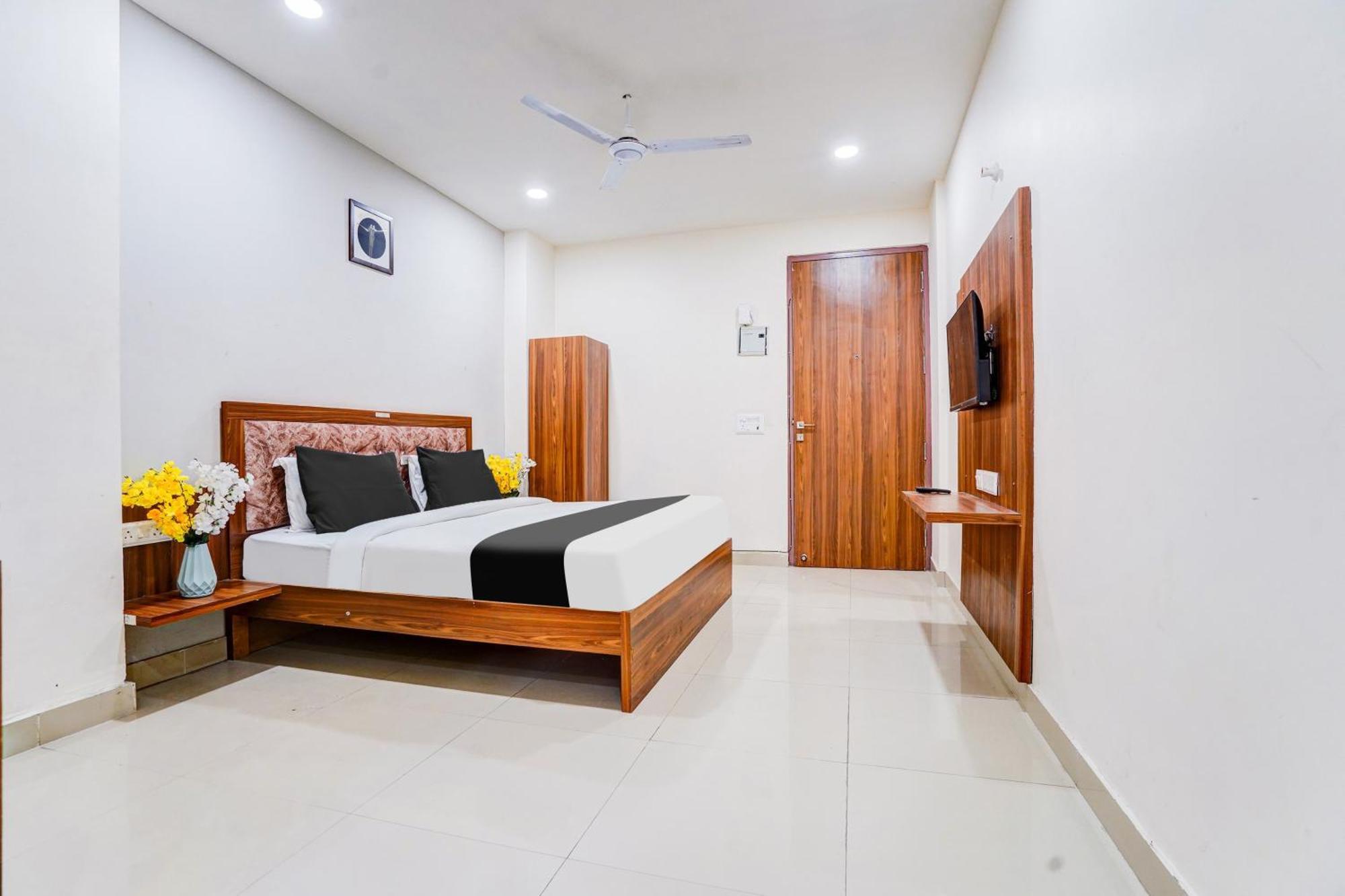Super Collection O Sector 104 Noida Hotel Exterior foto